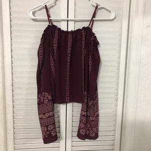 Cropped Off the shoulder top